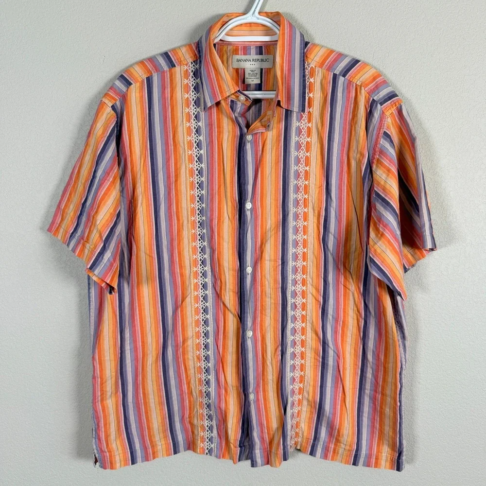Banana Republic Button Up Shirt Mens‎ M Orange Purple Striped Embroidered SS